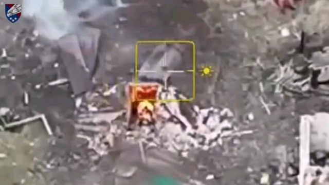 NSFW/NSFL: Ukrainian drone of the 25th Airborne Brigade flew into a Russian dugout. One enemy soldier was set on fire. Pokrovsk direction [graphic content]