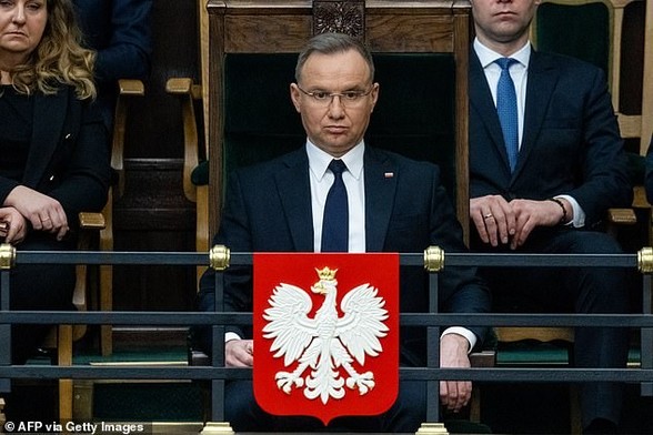 Polish President Andrzej Duda called on the United States to transfer its nuclear weapons to Poland
