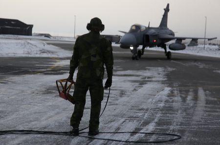 Sweden Deploys Fighter Jets Over Iceland in Arctic Power Display