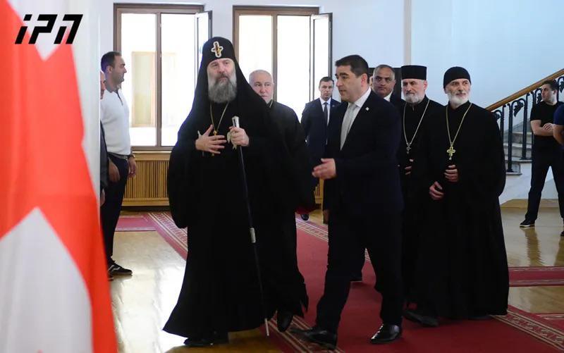 Georgian church and Shio III