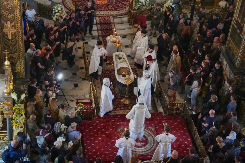 Ukraine mourns volunteer who spent decades recovering war dead